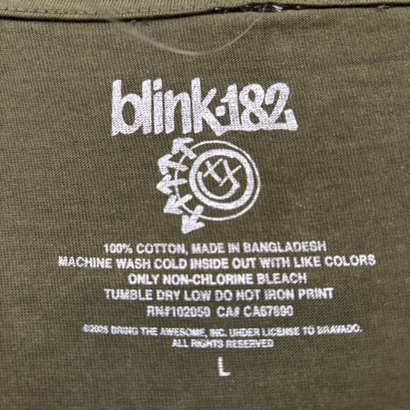 Blink-182 Ombre Logo Rock T-Shirt Size Large - Picture 4 of 4